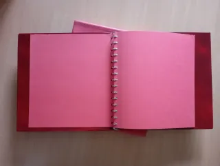 ÁLBUM DE SELLOS MARCA FILABO COLOR ROJO FILATELIA