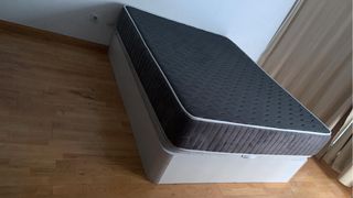 Cuna blanca para bebé