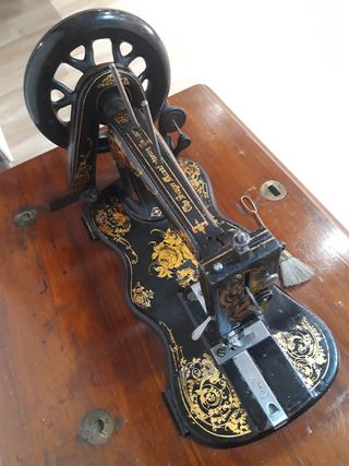 Máquina de coser Singer 12 (1877)