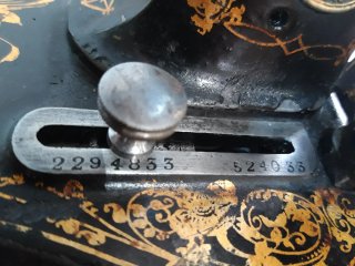 Máquina de coser Singer 12 (1877)