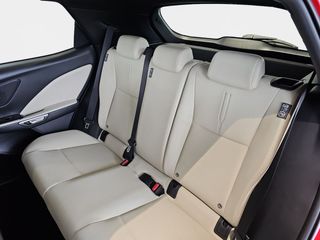 Lexus LBX 1.5 136cv HEV Elegant+