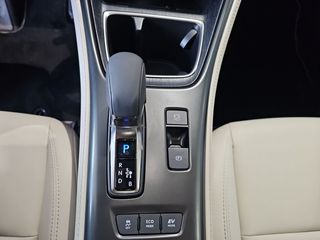 Lexus LBX 1.5 136cv HEV Elegant+