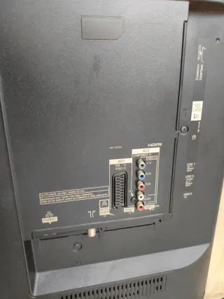 Televisión Panasonic 42" LED Negra