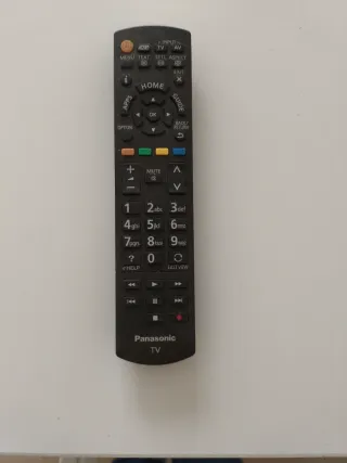 Televisión Panasonic 42" LED Negra