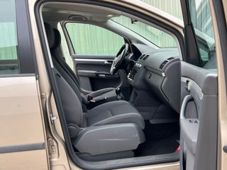 Volkswagen Touran 2012