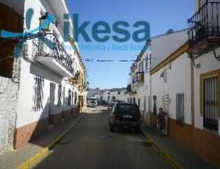 Casa adosada en venta en Trigueros