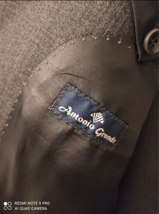 Abito da cerimonia grigio fatto a mano