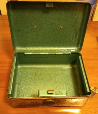 Caja Fuerte Antigua con Llave