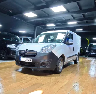 Opel Combo 2015 sólo 239.000 km !!!
