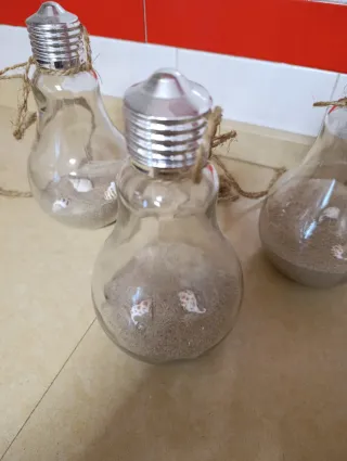 Bombilla Decorativa con Arena y Conchas