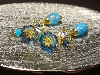 Orecchini fiori ,Murano Giada celeste,Acciaio