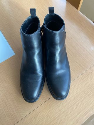 Botines de piel negros casi nuevos