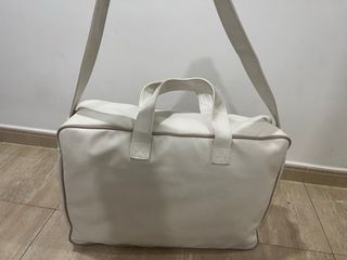 Bolsa de bebé blanca