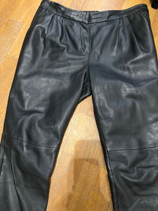 Pantalones de cuero Massimo Dutti Talla M
