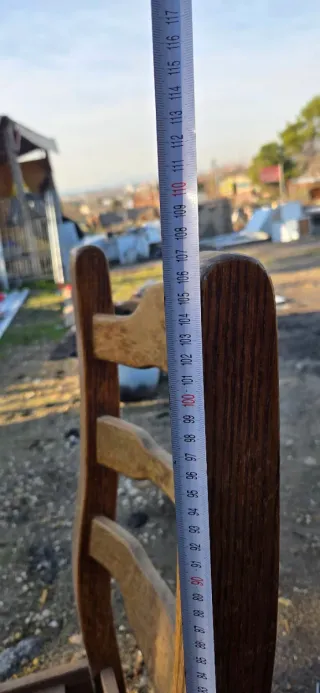 Sillas antiguas de madera