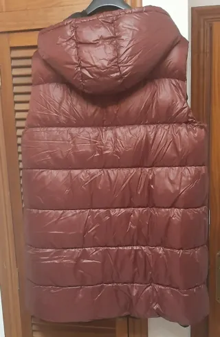 Chaleco reversible Cortefiel negro/rojo talla XXL