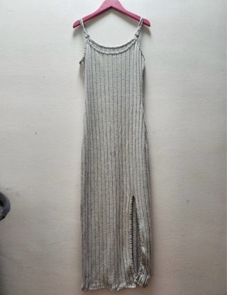 Completo grigio con spacco