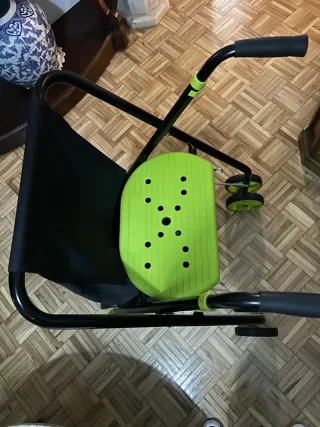 Andador Pelikano Forta  con asiento y cesta