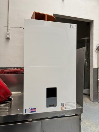 Caldera de condensación Ferroli poco uso