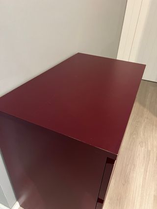 Cómoda 3 cajones IKEA granate