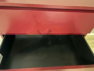 Cómoda 3 cajones IKEA granate