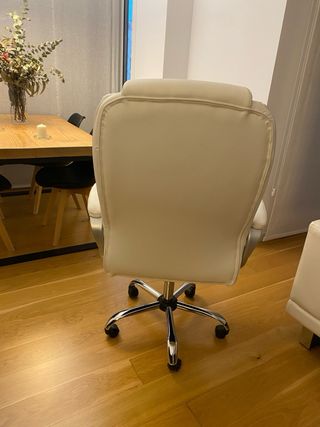 Silla estudio polipiel blanca cómoda