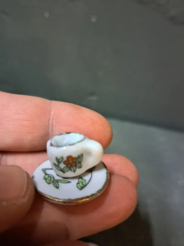 Set de té miniatura floral