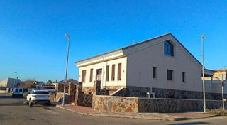 Casa adosada en venta en Sonseca