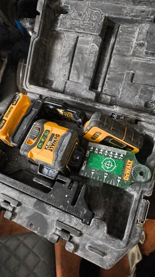 Nivel Láser DEWALT modelo DCLE 34031