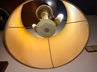 Lámpara de mesa vintage latón y madera