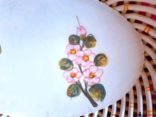 Panera de cerámica hecha y pintada a mano