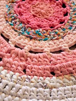 Alfombra Ganchillo Algodón Beige y Rosa