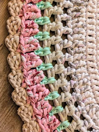 Alfombra Ganchillo Algodón Beige y Rosa