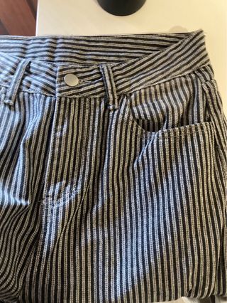 Pantalón vaquero de rayas