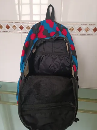 Mochila Nike Hexagonal Azul y Roja