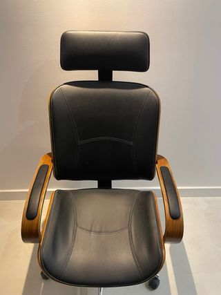 Silla de oficina madera y piel sintetica