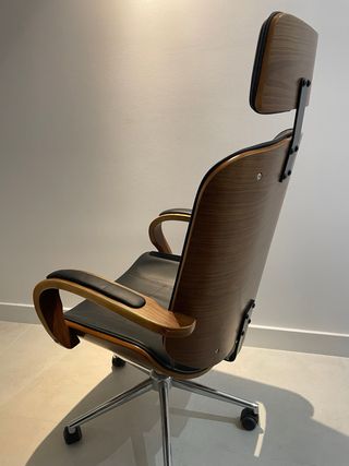 Silla de oficina madera y piel sintetica