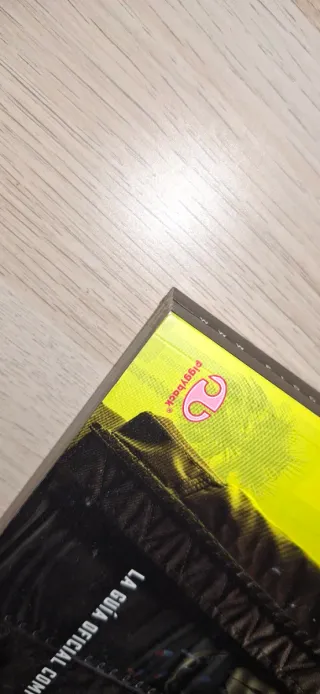 Guía Oficial Cyberpunk 2077 Piggyback