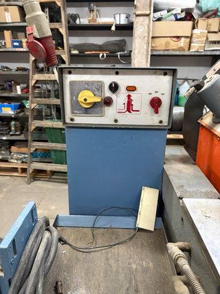 Máquina cortar aluminio neumática profesional