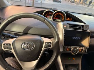 Toyota Verso 2011
