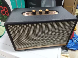 Altavoz portátil nuevo..