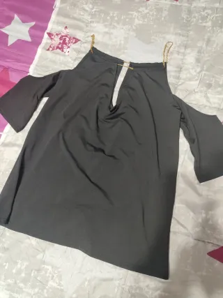 Blusa vestir con cadenas y aberturas talla L/XL