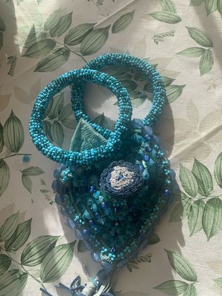 Bolso de mano abalorios azul