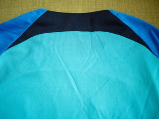 ENTRENO F.C. BARCELONA 2022-23 CAMISETA FUTBOL L