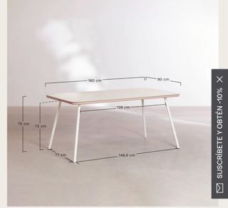 Mesa y sillas terraza exterior