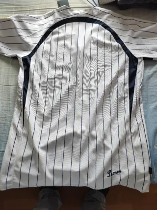 Camiseta Leones del Caracas Talla L 55 ancho X 82