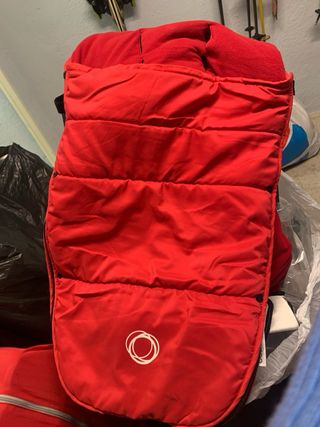 Carrito Bugaboo Camaleón con sus complementos.