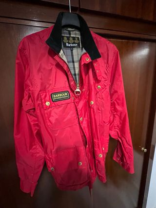 Chaqueta Barbour International Roja Talla L