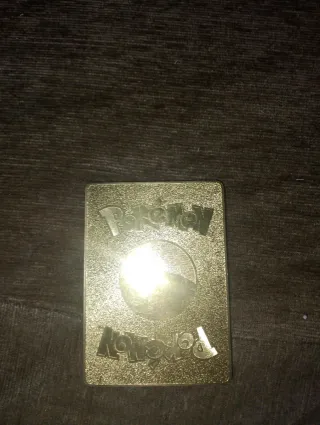 Carta Pokémon Umbreon VMAX Dorada