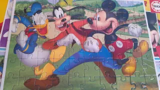 Puzzle Mickey y Amigos